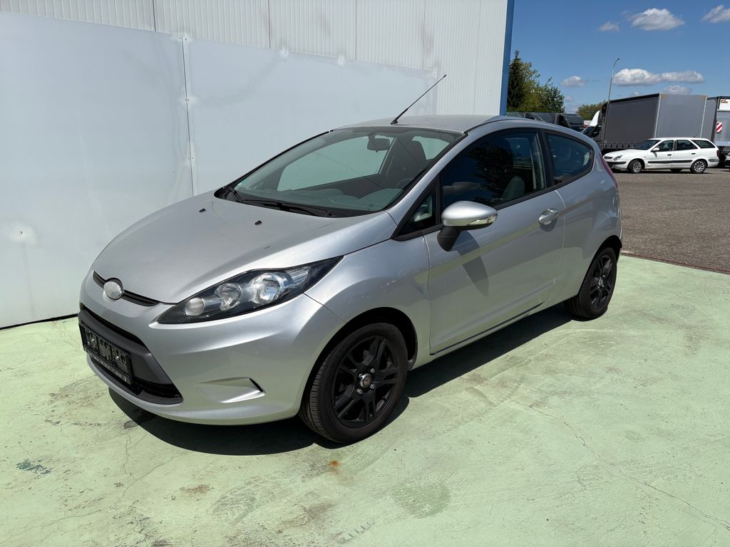 ford-fiesta-1-3i-44kw-klima-vyhrevy - 2