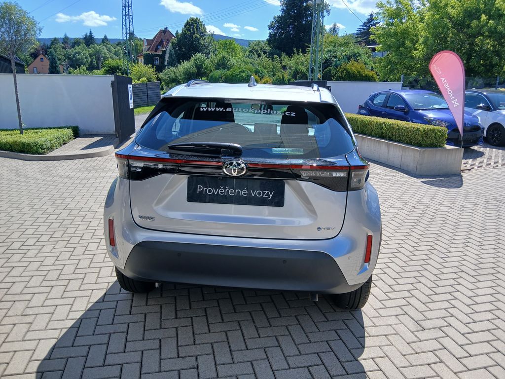 toyota-yaris-cross-1-5-hybrid-e-cvt-comfort - 4