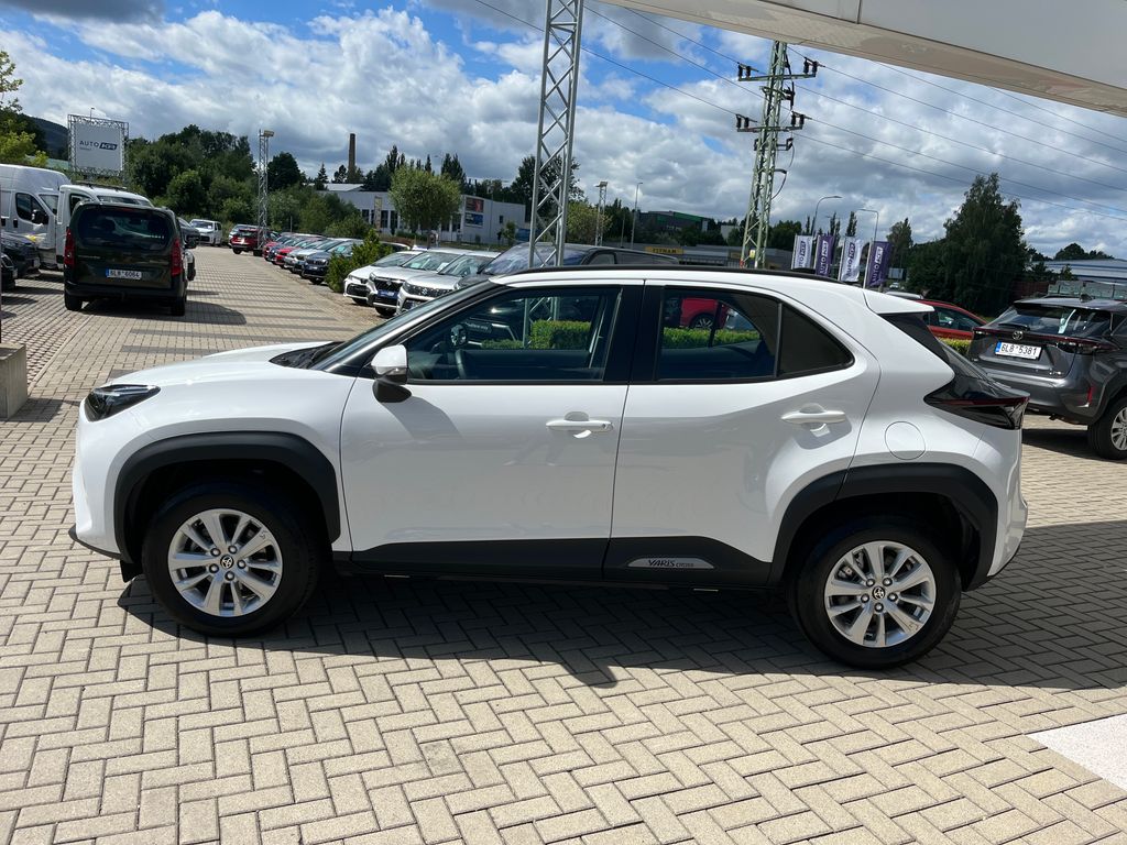 toyota-yaris-cross-1-5-hybrid-e-cvt-comfort - 2