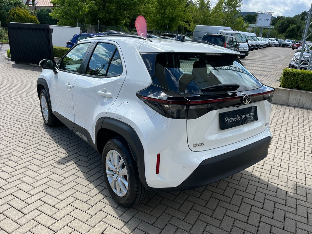 toyota-yaris-cross-1-5-hybrid-e-cvt-comfort - 3