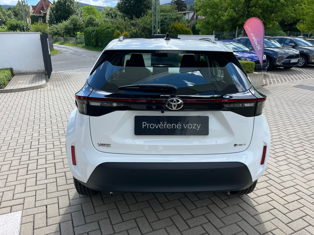 toyota-yaris-cross-1-5-hybrid-e-cvt-comfort - 4