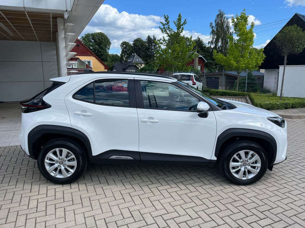 toyota-yaris-cross-1-5-hybrid-e-cvt-comfort - 6