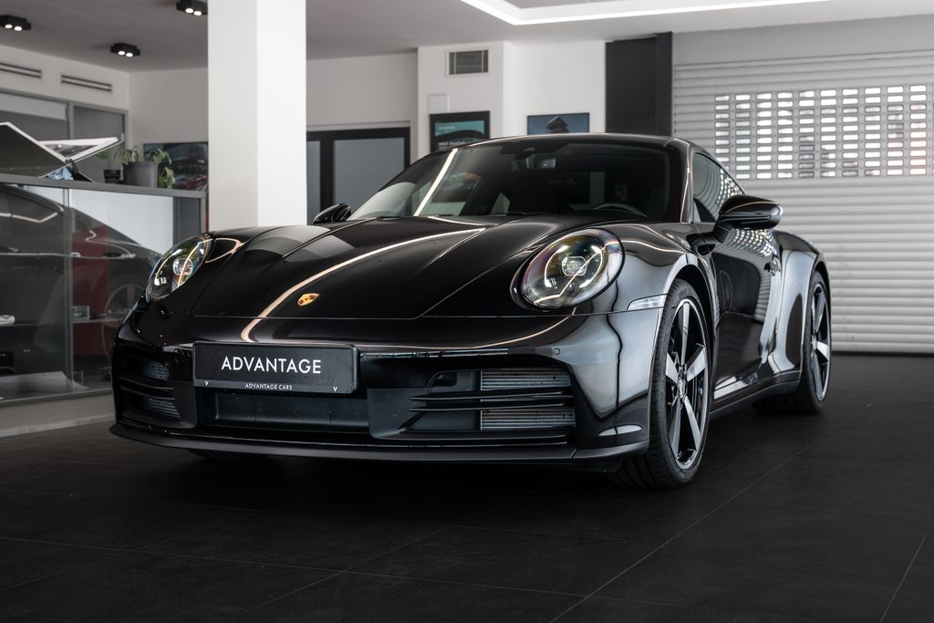 Porsche 911 (992.2) Carrera Pano/Bose/Sportovní výfuk/Záruka