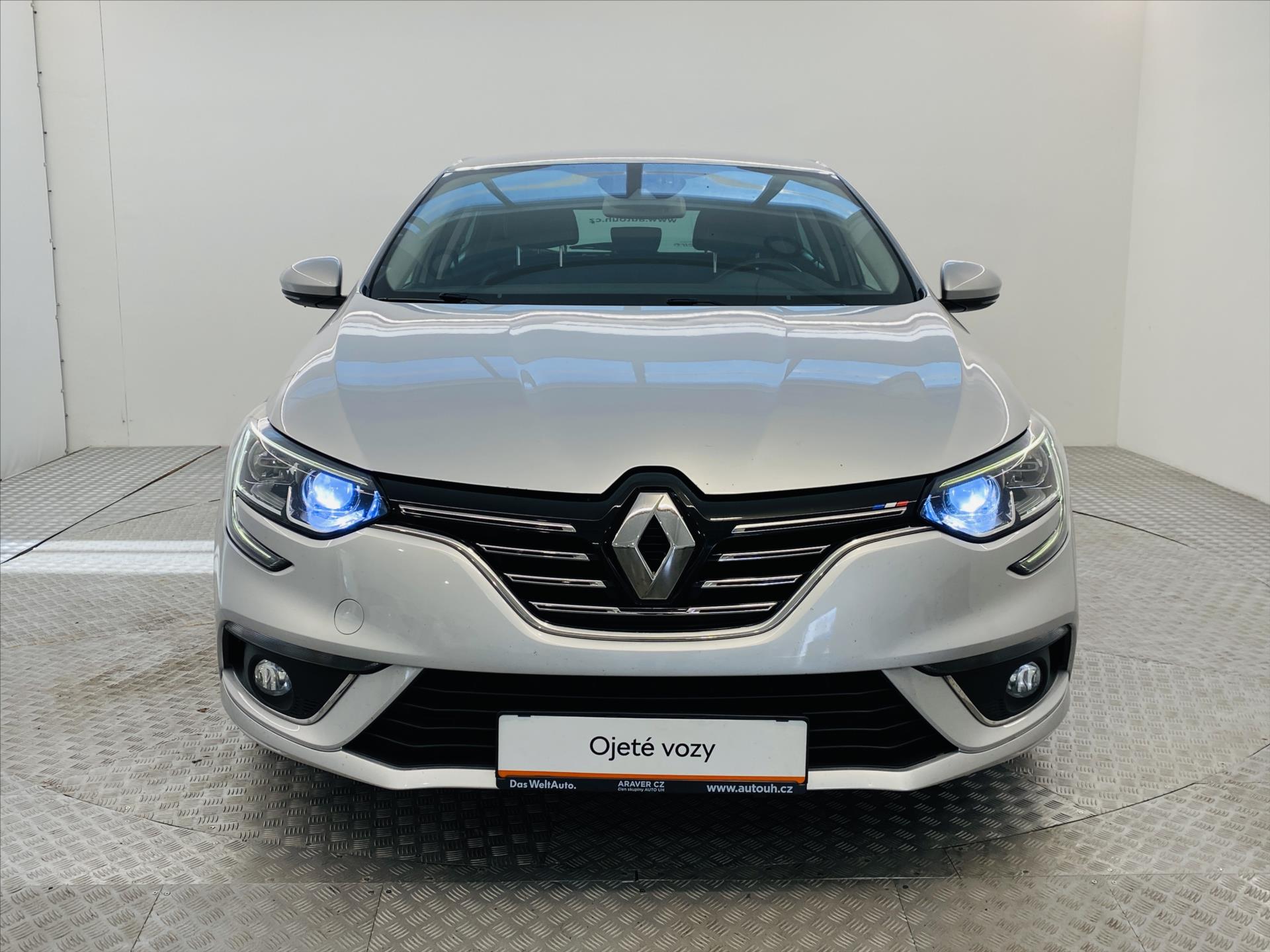 renault-megane-1-2-tce-97kw-led-1-maj-cr - 3