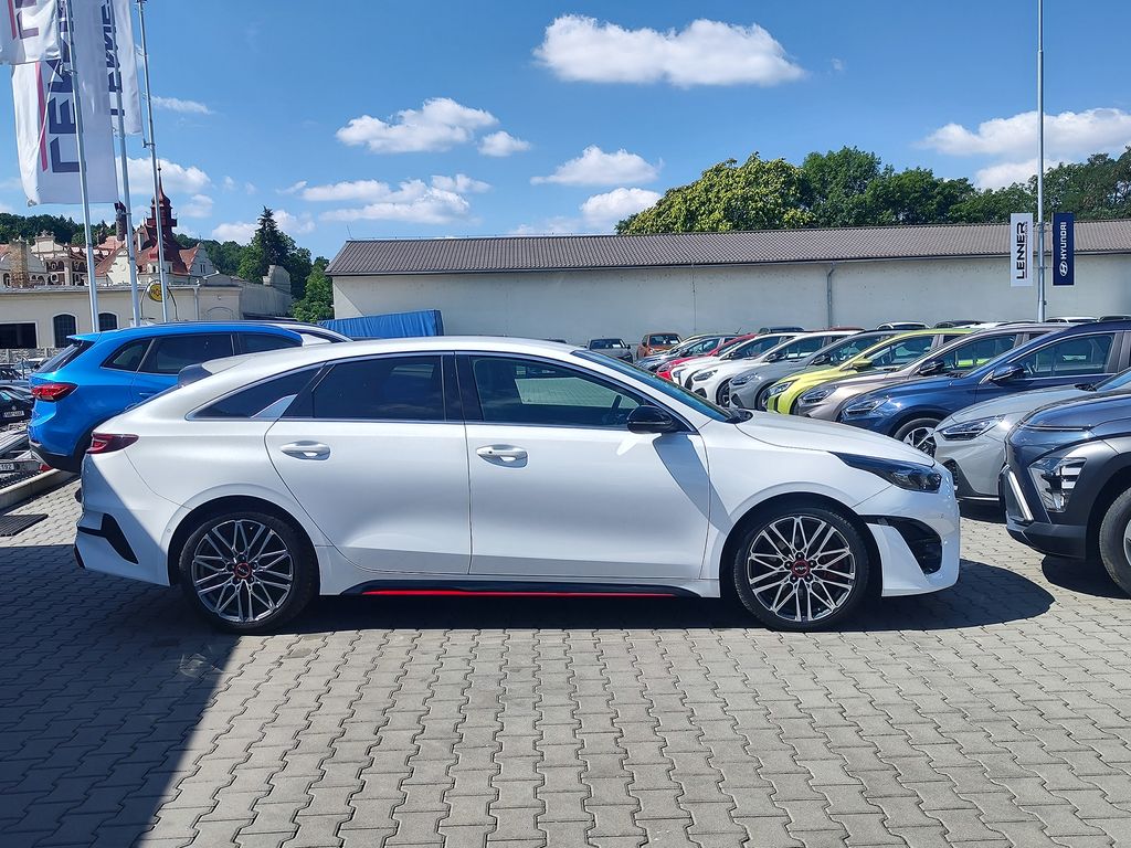 kia-pro-ceed-1-6-t-gdi-150kw-gt-dct - 3