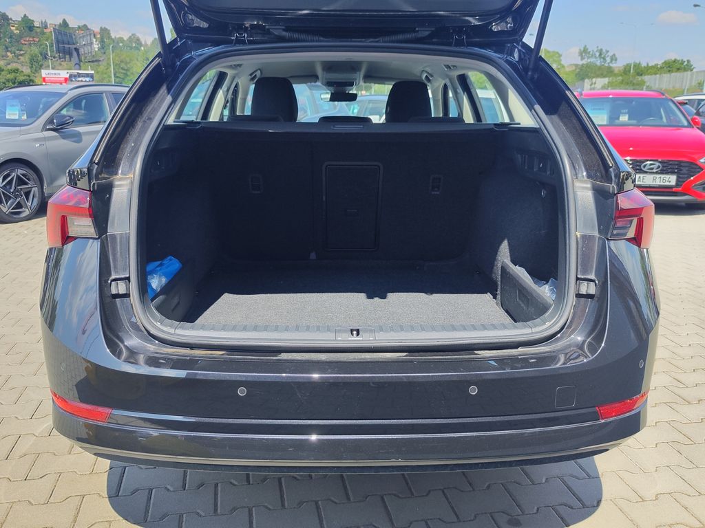 skoda-octavia-2-0-tdi-110kw-style - 8