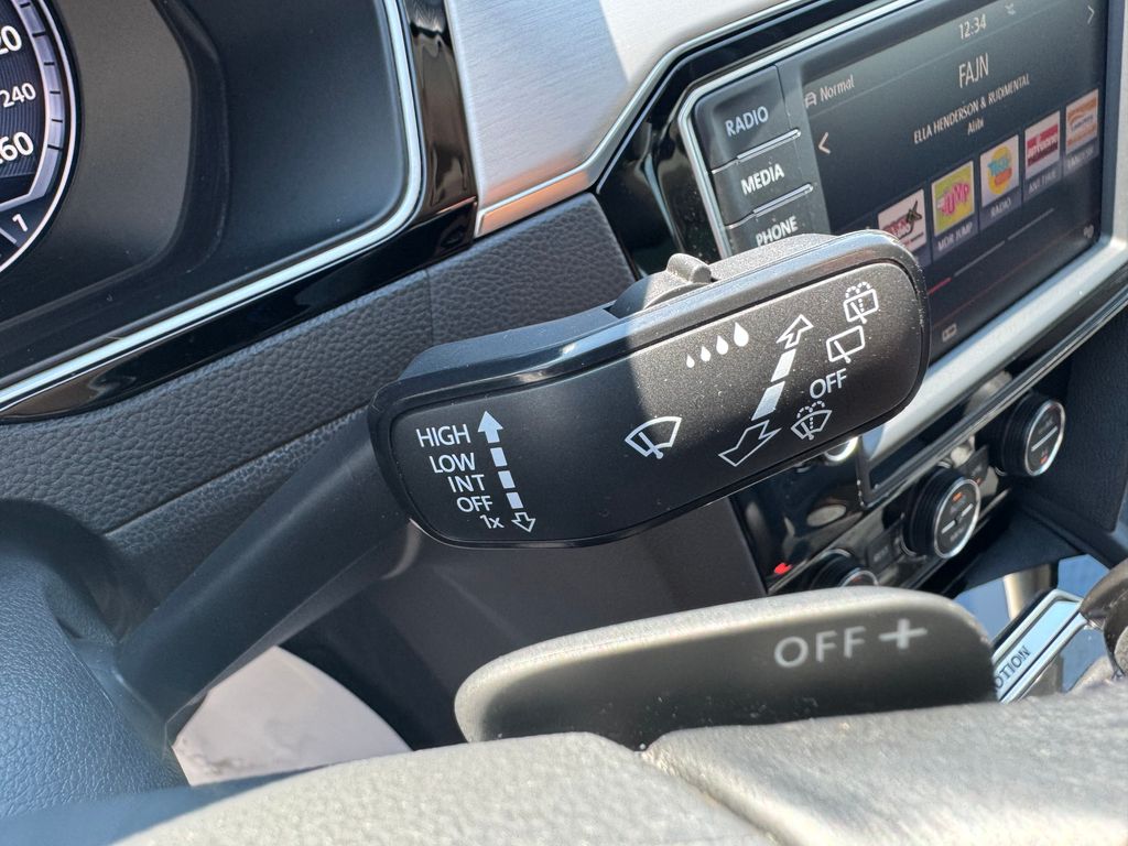 volkswagen-passat-variant-2-0-bi-tdi-dsg-highlin - 9