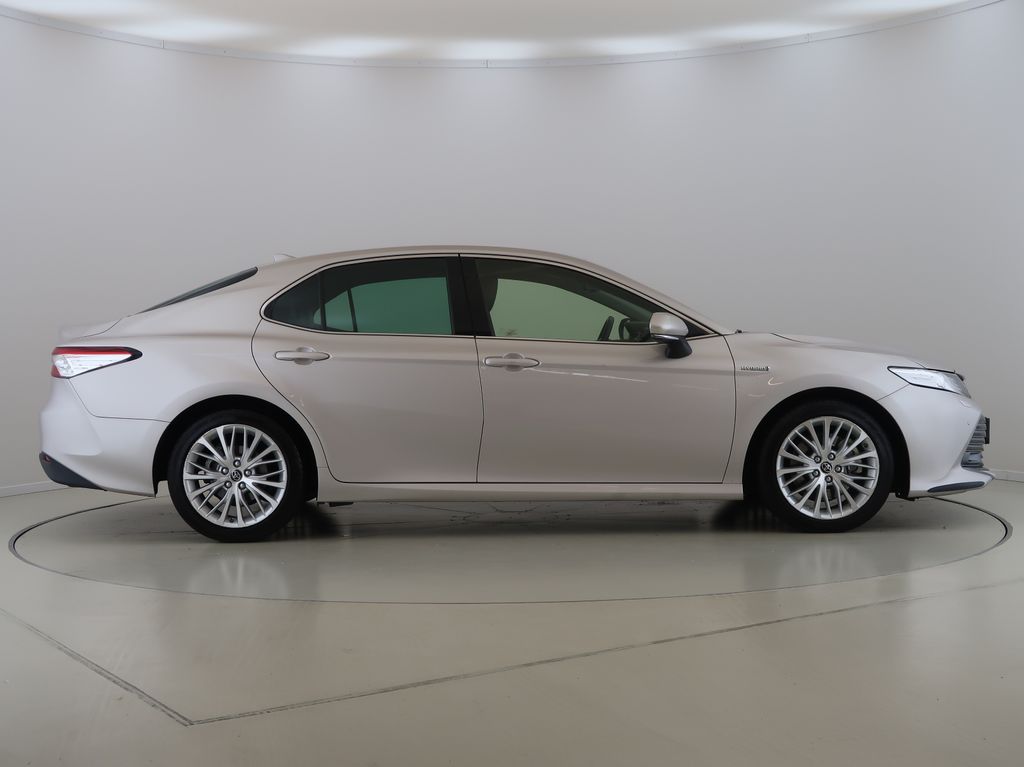 toyota-camry-2-5-hybrid-executive-131kw-cz-1maj - 3