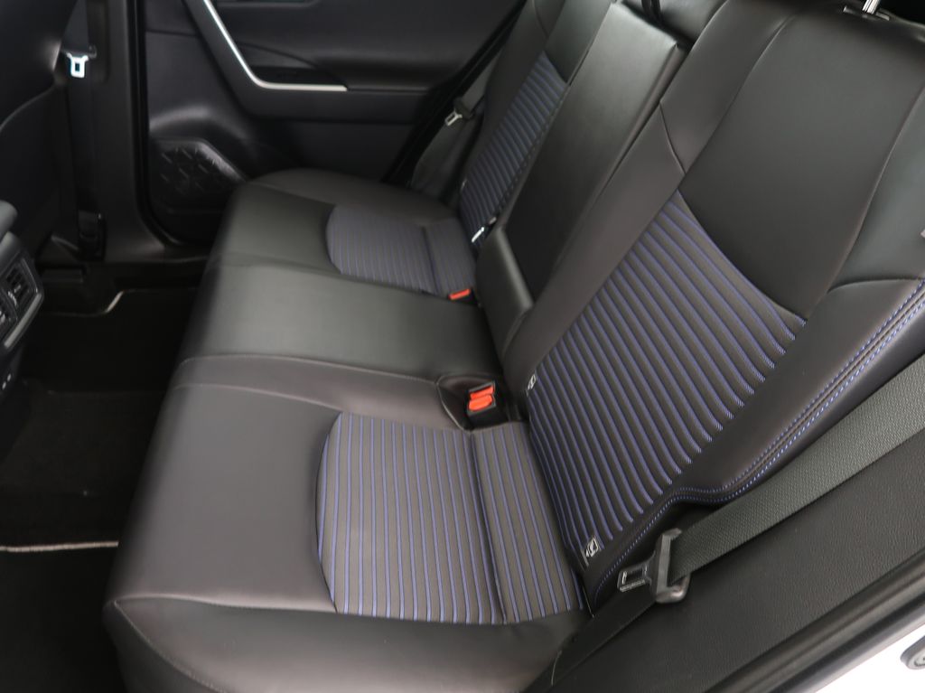 toyota-rav4-2-5hybrid-4x4-cz-selection - 9