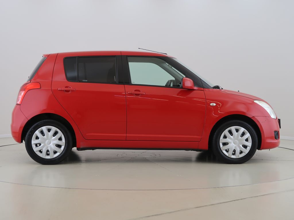 suzuki-swift-1-3i-67kw-manual-cz-klima - 3