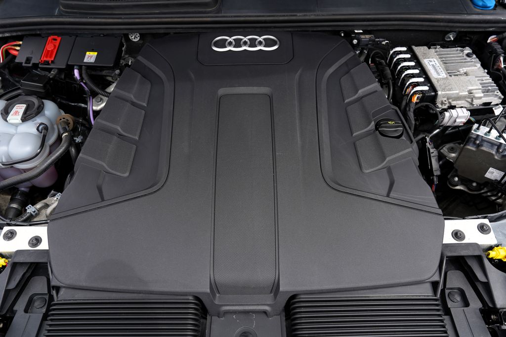 audi-q7-50-tdi-q-360-22-sline-dph - 9