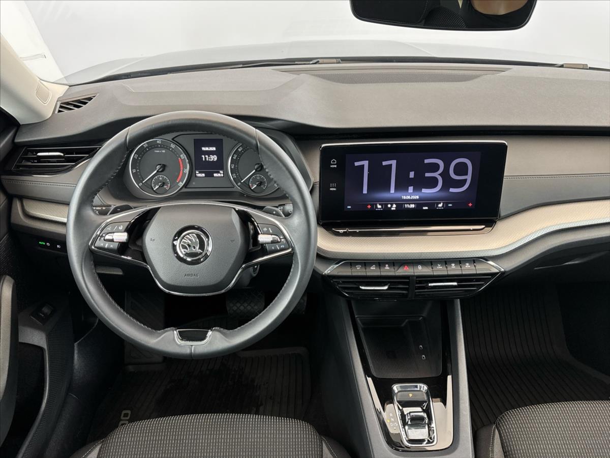 skoda-octavia-1-5-tsi-m-hev-ambition-fresh-7dsg - 4