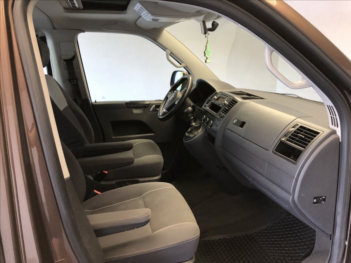 volkswagen-multivan-2-0-tdi - 9