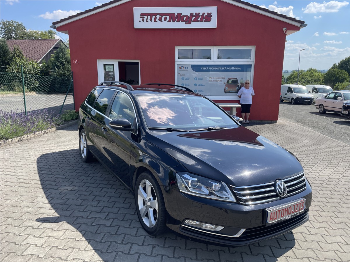 Volkswagen Passat 2,0 TDI 103 kW ČR DIGIKLIMA XENONY