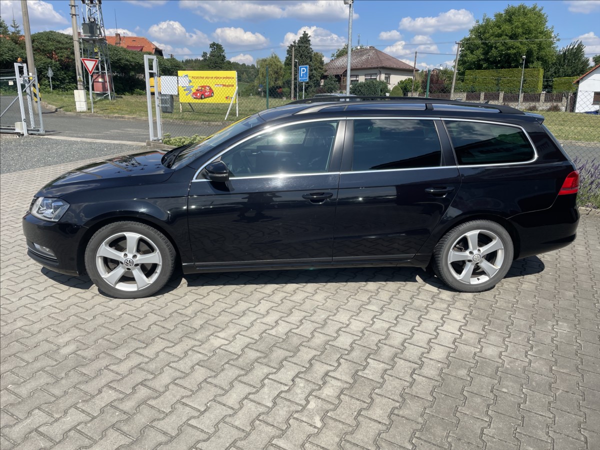 volkswagen-passat-2-0-tdi-103-kw-cr-digiklima-xenony - 4