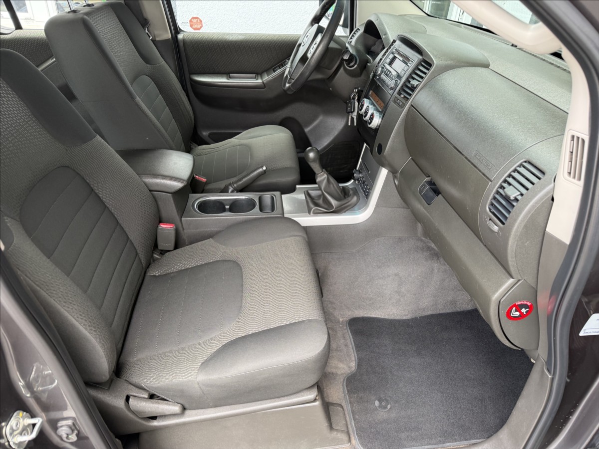 nissan-navara-2-5-dci-140kw-hardtop-po-servisu - 9