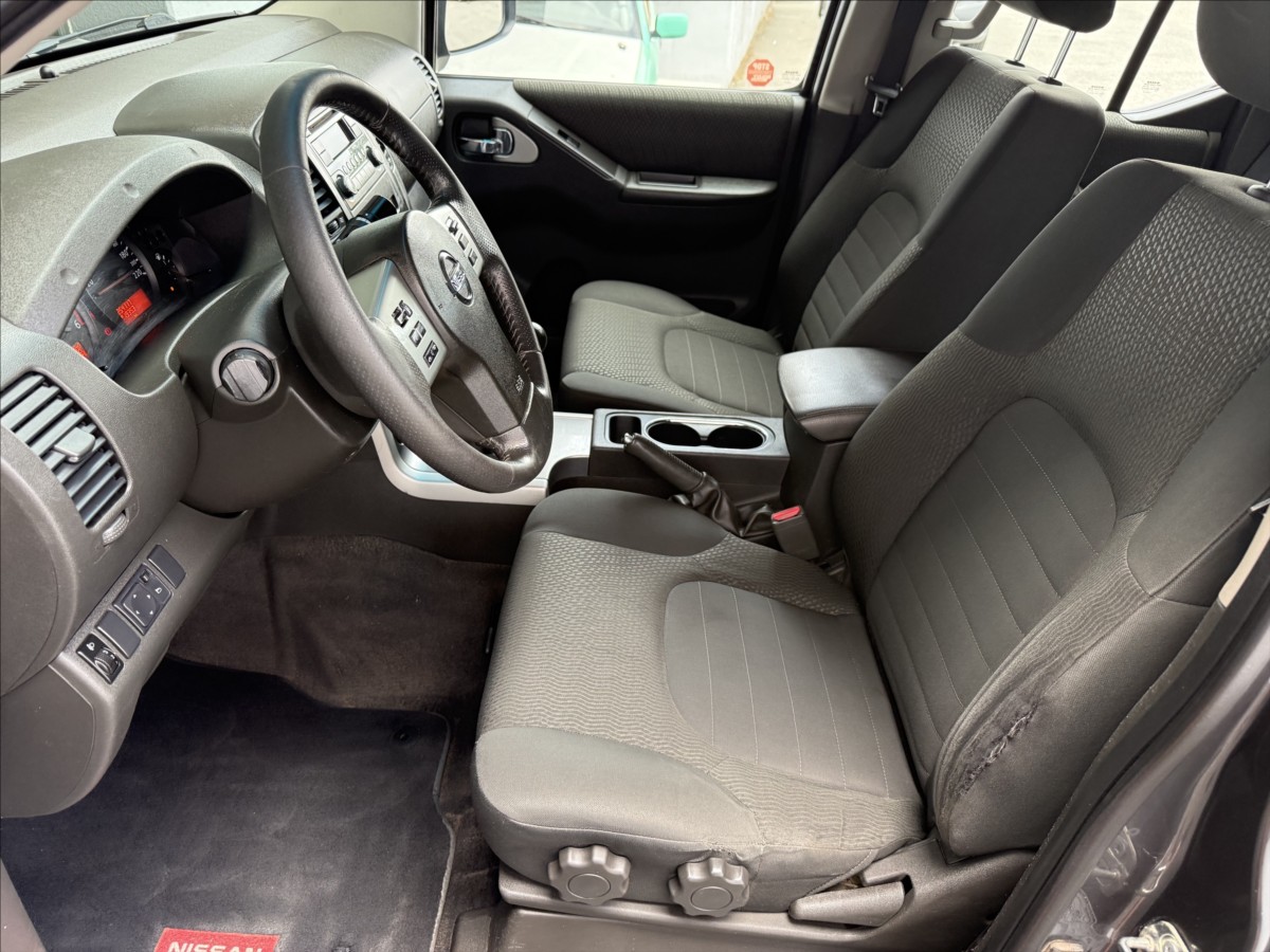 nissan-navara-2-5-dci-140kw-hardtop-po-servisu - 8