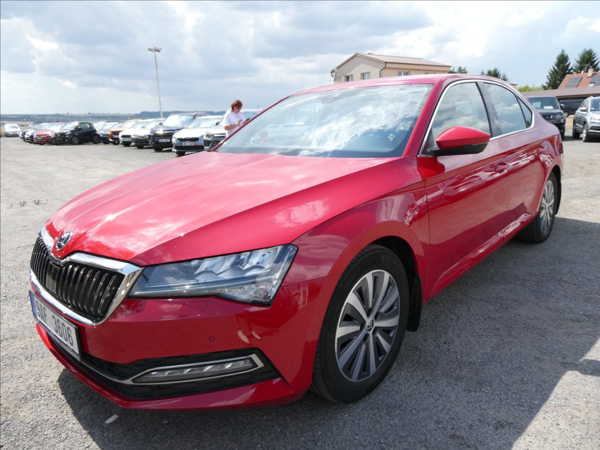 skoda-superb-1-5-tsi-110kw-style-navi-led - 2