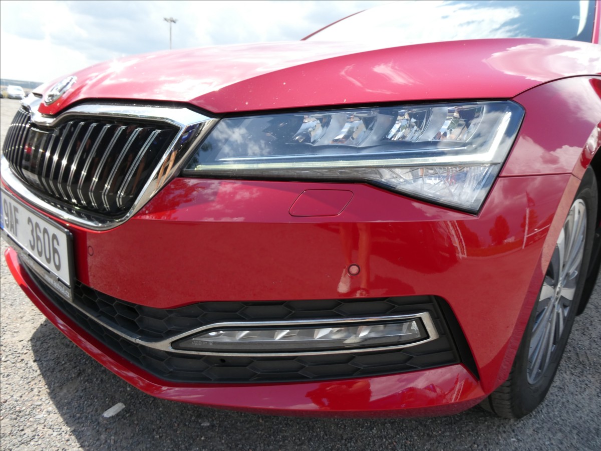 skoda-superb-1-5-tsi-110kw-style-navi-led - 3