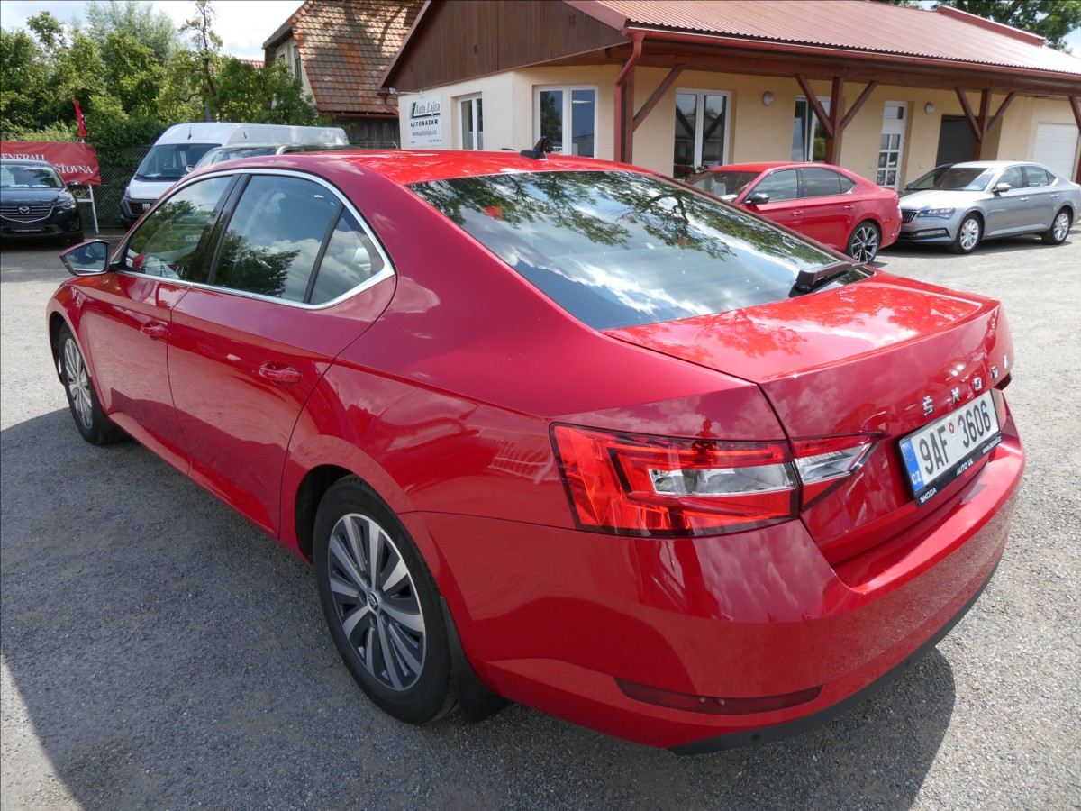 skoda-superb-1-5-tsi-110kw-style-navi-led - 6