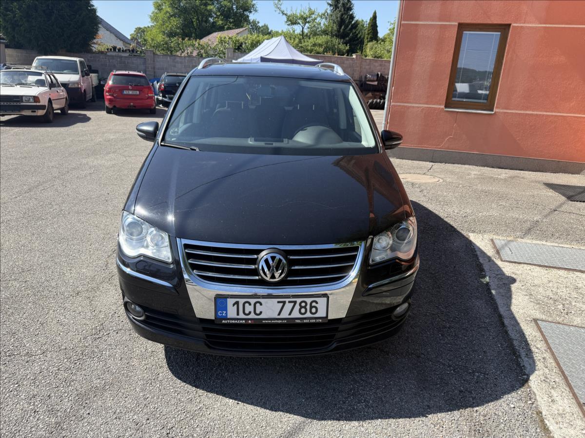 volkswagen-touran-1-4-tsi-higline - 1