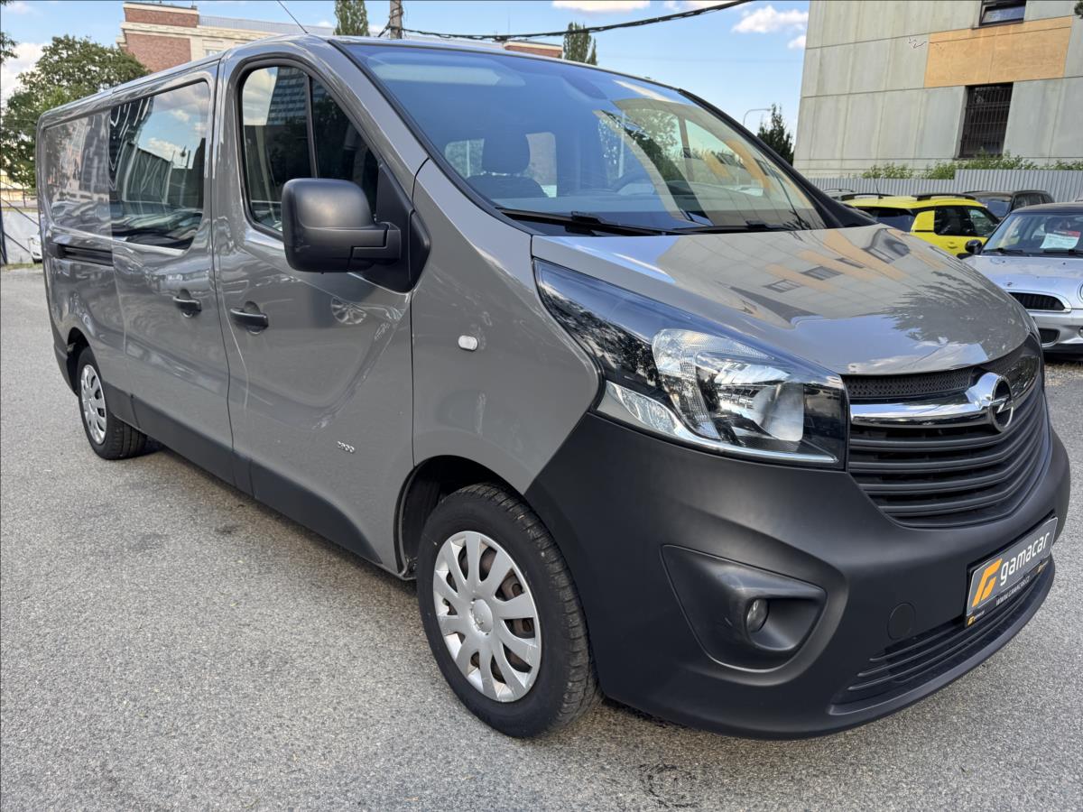 opel-vivaro-1-6-klimatizace-6-mist-long - 1