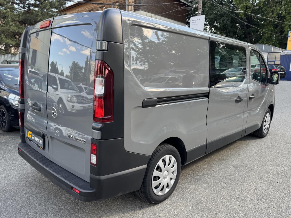 opel-vivaro-1-6-klimatizace-6-mist-long - 6
