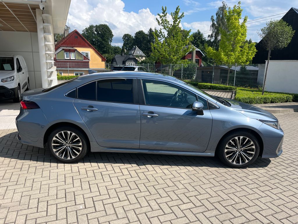 toyota-corolla-1-8-hybrid-e-cvt-style-sd - 6