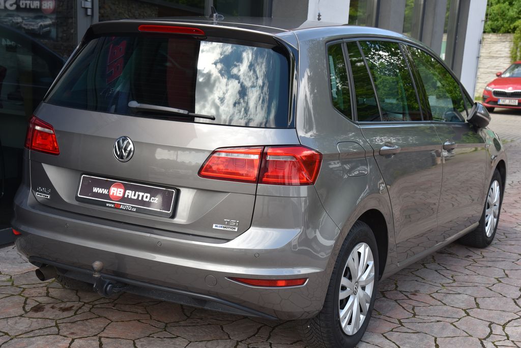 volkswagen-golf-sportsvan-1-2-tsi-81-kw-lounge - 6