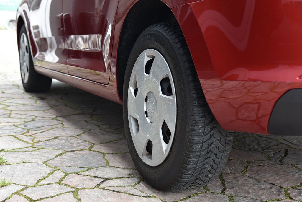 skoda-rapid-1-2-tsi-63-kw-1-majitel - 7