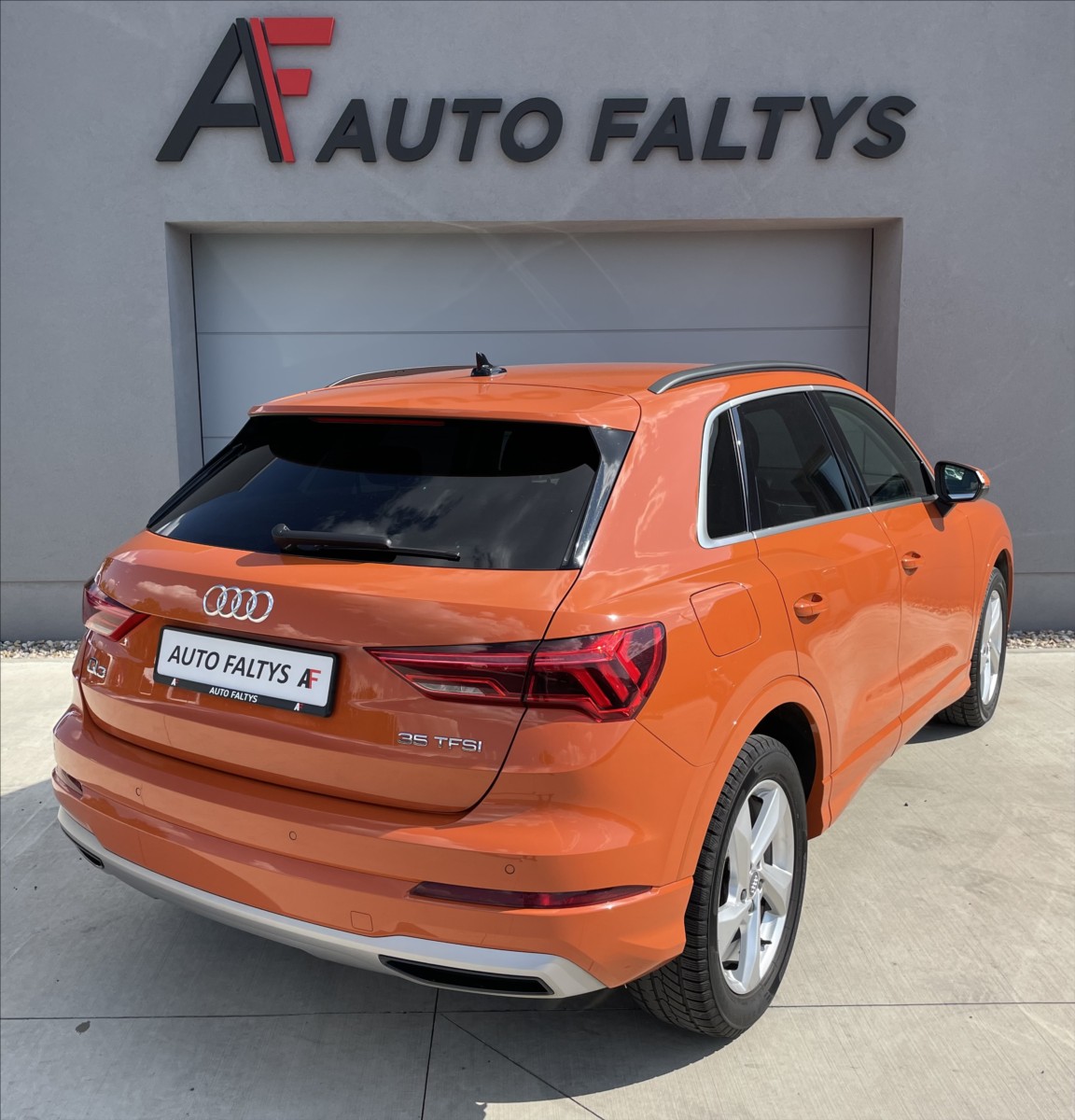 audi-q3-35tfsi-110kw-automat-cr - 2