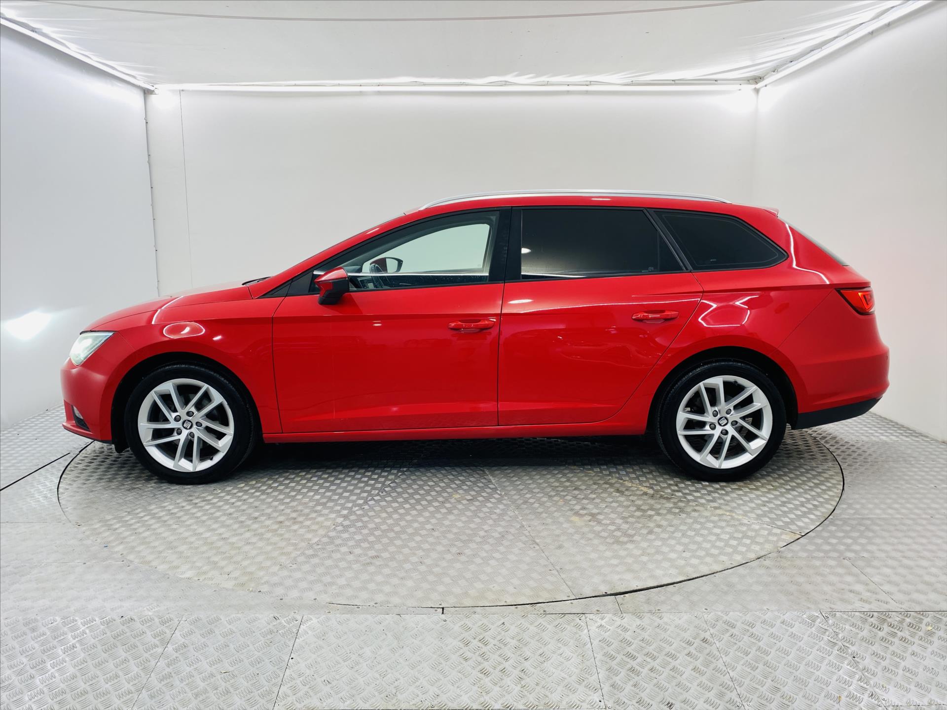 seat-leon-1-4-tsi-92-kw-style-led - 2