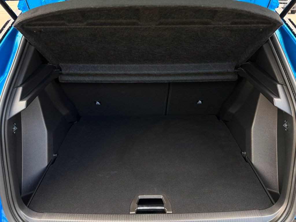 peugeot-2008-allure-pack-1-2pt-130-eat8 - 4