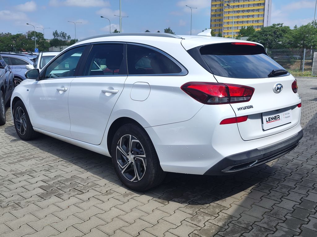 hyundai-i30-1-5-t-gdi-117kw-family-smart - 6