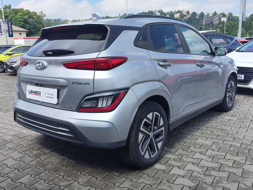 hyundai-kona-ev-150kw-64kwh-style-at - 4
