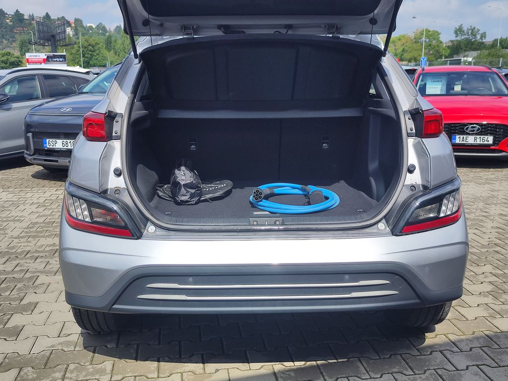 hyundai-kona-ev-150kw-64kwh-style-at - 8