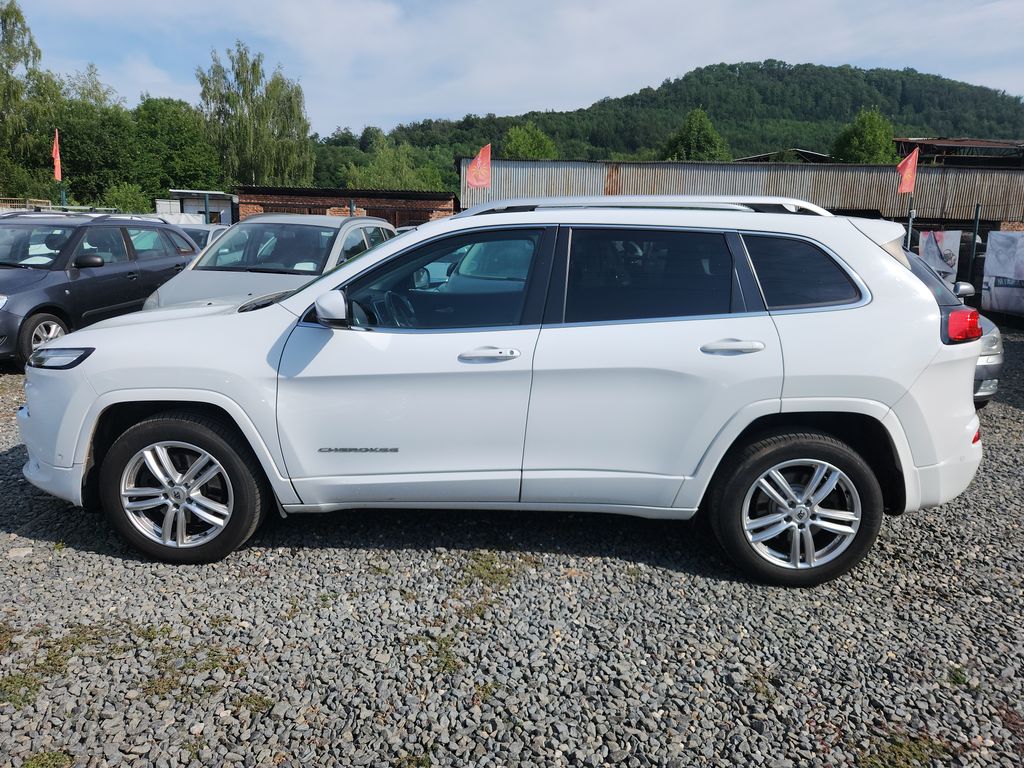 jeep-cherokee-2-2-mjtd-4x4-overland - 4