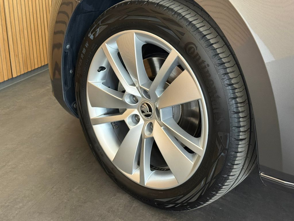 skoda-superb-2-0tdi-110kw-led-webasto-tazne - 9