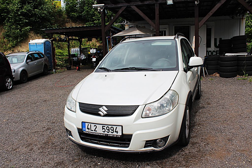 Suzuki SX4 1.6i klima