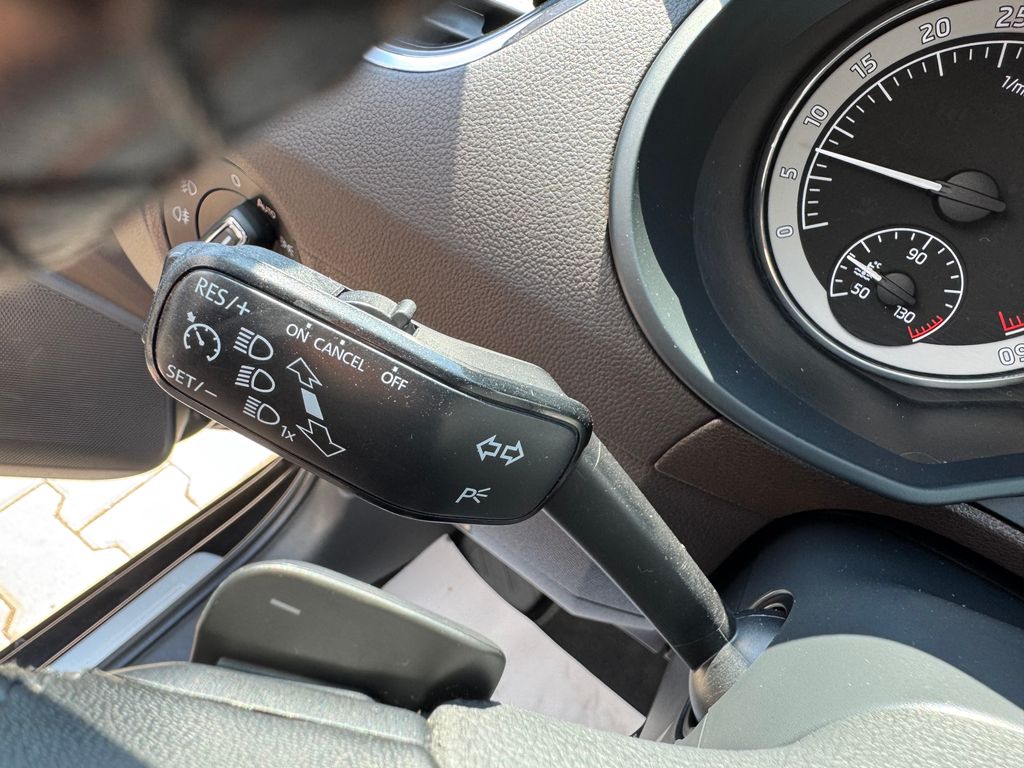 skoda-octavia-2-0-tdi-dsg-l-k - 9
