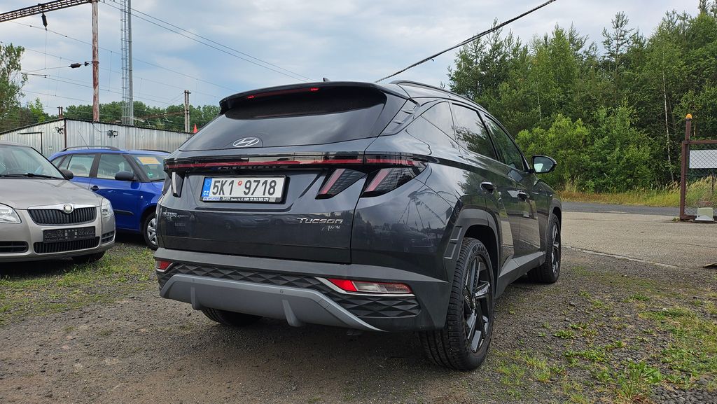 hyundai-tucson-1-6i-limited-freedom-1-majit - 4