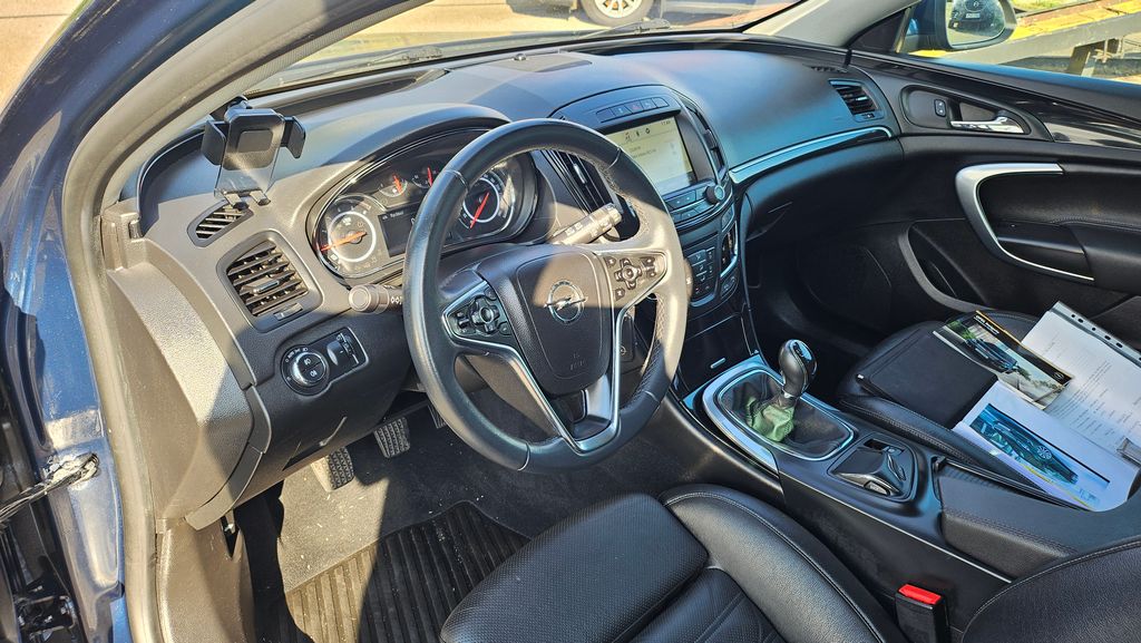 opel-insignia-1-9-td-sport-tourer - 7