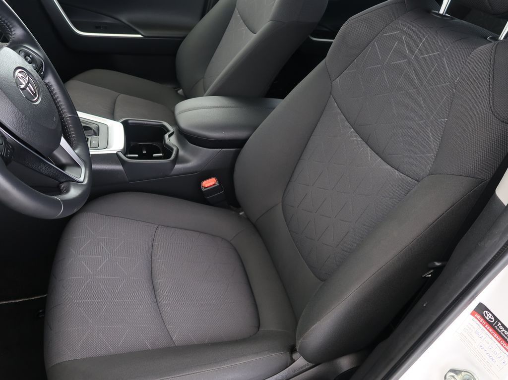 toyota-rav4-2-5-hybrid-comfortstyle-cz-1maj - 8