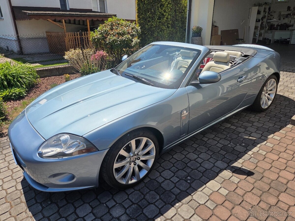 jaguar-xk8-4-2-xk8-convertible - 2