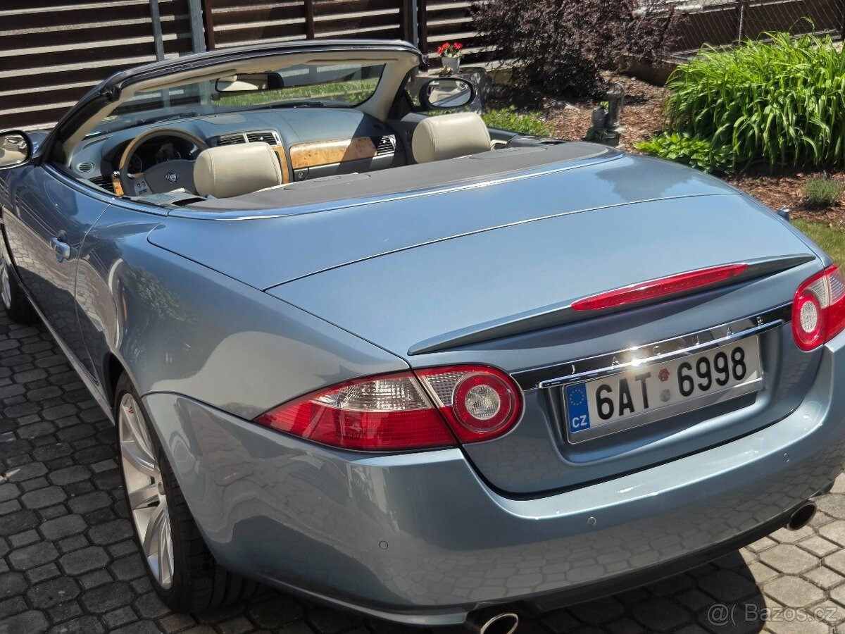 jaguar-xk8-4-2-xk8-convertible - 5