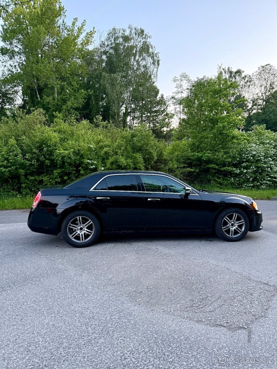 lancia-thema-3-0-thema-platinum-v6-crd-176-kw - 1