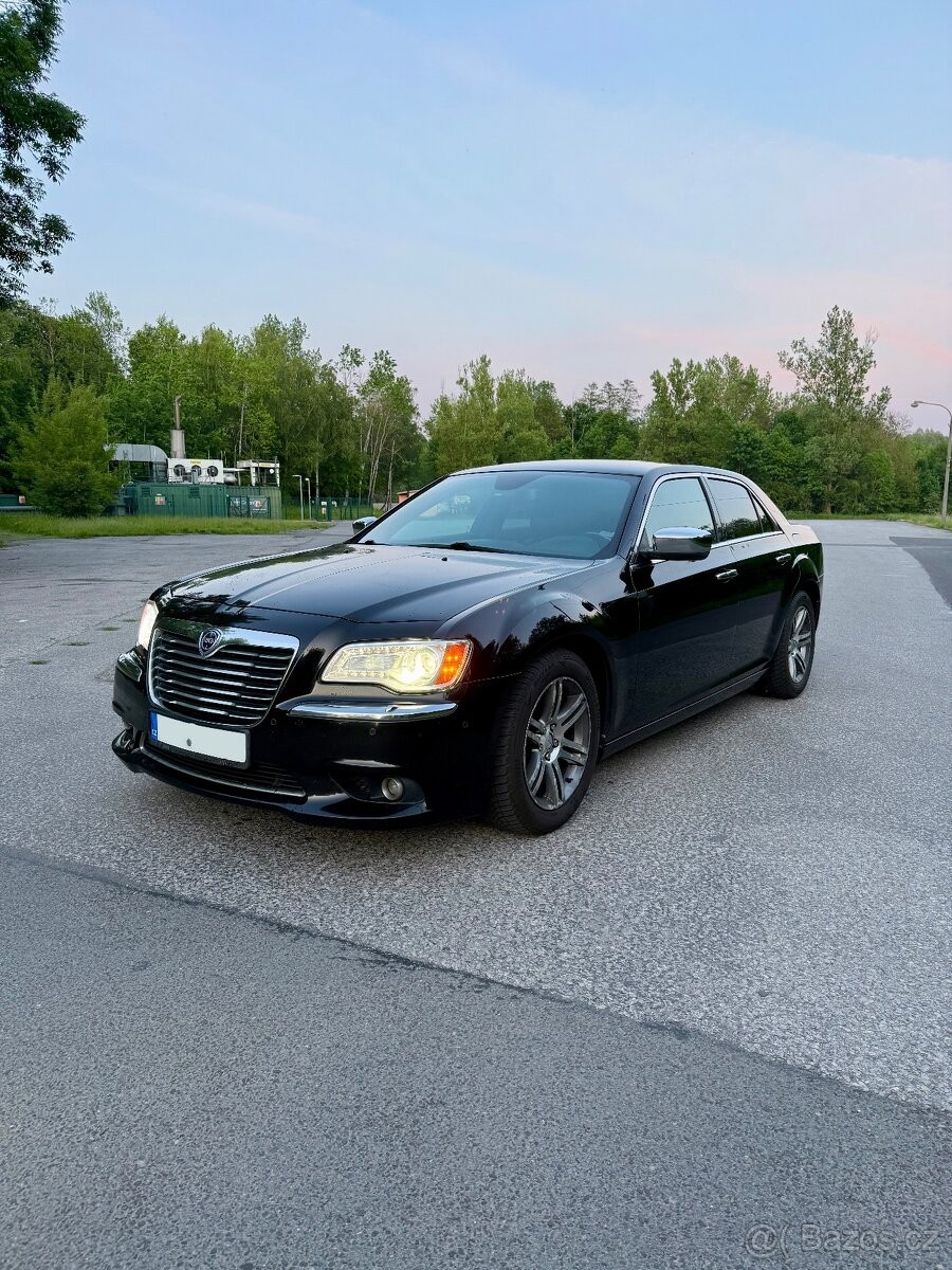 lancia-thema-3-0-thema-platinum-v6-crd-176-kw - 6