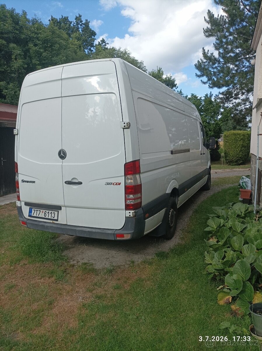 mercedes-benz-sprinter - 2