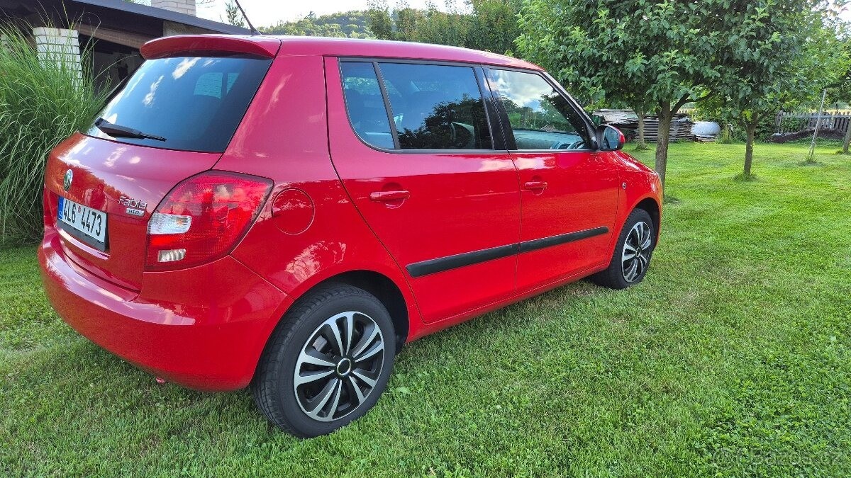 skoda-fabia-1-2-2 - 2