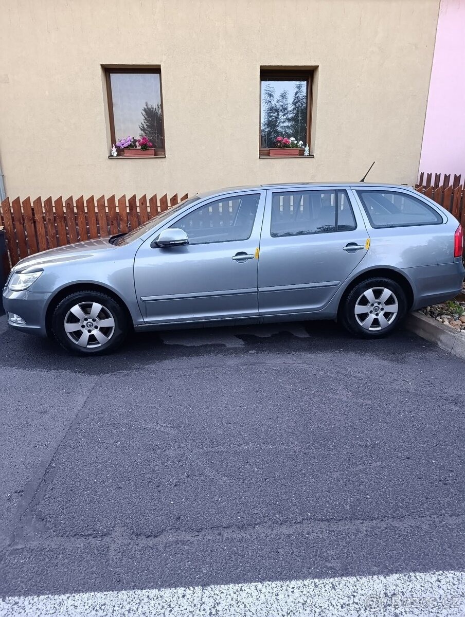 skoda-octavia-1-4 - 1